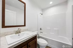 11510 E Riverside Dr, Bothell, WA 98011 - Photo 21