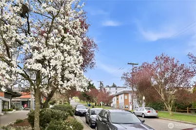 3045 20th Avenue W #403, Seattle, WA 98199 - Photo 23