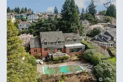 2686 44th Avenue W, Seattle, WA 98199 - Photo 1