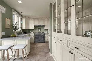 2686 44th Ave W, Seattle, WA 98199 - Photo 9