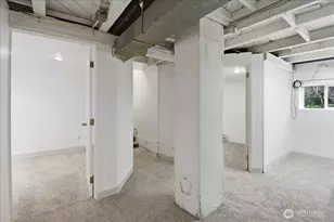 8553 Dayton Ave N, Seattle, WA 98103 - Photo 17