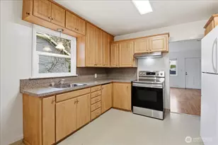 8553 Dayton Ave N, Seattle, WA 98103 - Photo 7