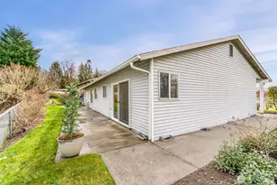 10429 Sandy Beach Dr, Lake Stevens, WA 98258 - Photo 19