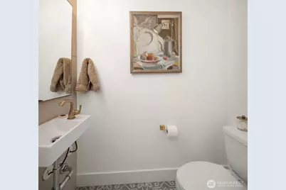 2009 E John Street, Seattle, WA 98112 - Photo 9