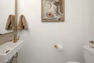 2009 E John St, Seattle, WA 98112 - Photo 9