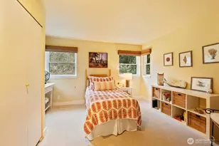10368 NE Sunrose Ln, Bainbridge Island, WA 98110 - Photo 17