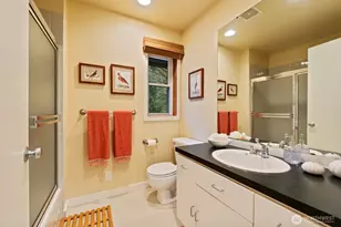 10368 NE Sunrose Ln, Bainbridge Island, WA 98110 - Photo 19