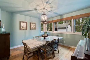 10368 NE Sunrose Ln, Bainbridge Island, WA 98110 - Photo 7