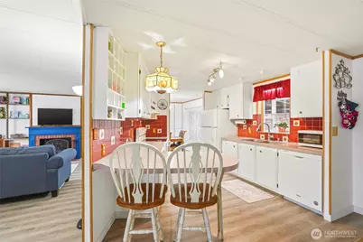 12727 112th Avenue E #13, Puyallup, WA 98374 - Photo 5