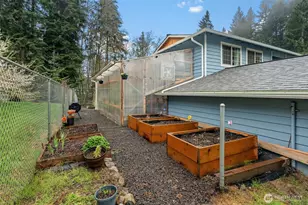 1030 Hillandale Dr E, Port Orchard, WA 98366 - Photo 29