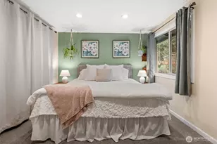 1030 Hillandale Dr E, Port Orchard, WA 98366 - Photo 5