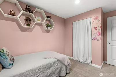 1030 Hillandale Drive E, Port Orchard, WA 98366 - Photo 9