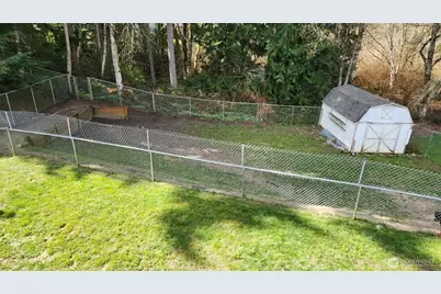 1030 Hillandale Drive E, Port Orchard, WA 98366 - Photo 37