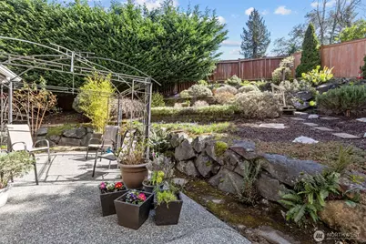 2414 Kennewick Place NE, Renton, WA 98056 - Photo 31