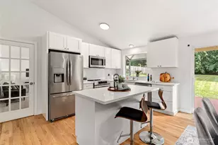 9711 223rd St SE, Snohomish, WA 98296 - Photo 3