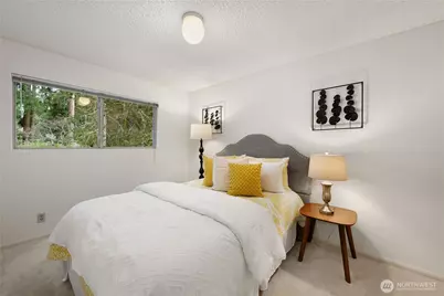 15018 NE 10th Place, Bellevue, WA 98007 - Photo 19