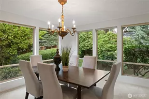 15018 NE 10th Pl, Bellevue, WA 98007 - Photo 3