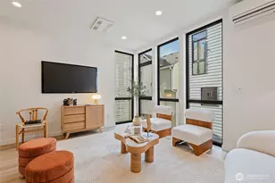 11231 Greenwood Ave N, Seattle, WA 98133 - Photo 11