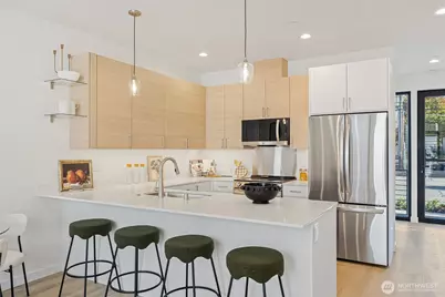 11231 Greenwood Avenue N #C, Seattle, WA 98133 - Photo 3