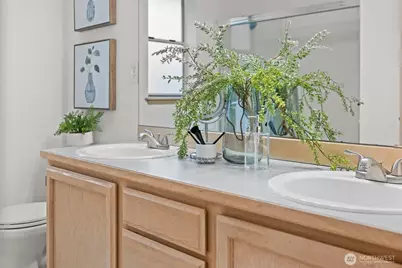 10416 198th Avenue Ct E, Bonney Lake, WA 98391 - Photo 19