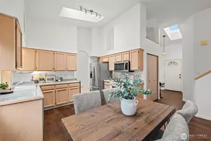 10416 198th Ave Ct E, Bonney Lake, WA 98391 - Photo 11