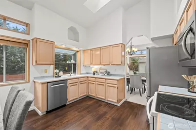 10416 198th Avenue Ct E, Bonney Lake, WA 98391 - Photo 9