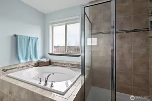 956 Cove View Cir, Oak Harbor, WA 98277 - Photo 21