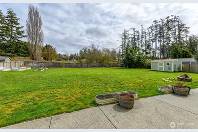 956 Cove View Circle, Oak Harbor, WA 98277 - Photo 33
