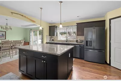 956 Cove View Circle, Oak Harbor, WA 98277 - Photo 9