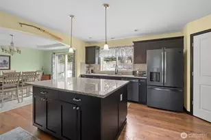 956 Cove View Cir, Oak Harbor, WA 98277 - Photo 9