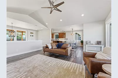 2128 McEldowney Road, Malaga, WA 98828 - Photo 9