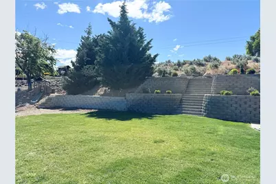 2128 McEldowney Road, Malaga, WA 98828 - Photo 7