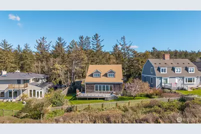 1369 Chatham Lane, Oak Harbor, WA 98277 - Photo 3