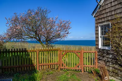 1369 Chatham Lane, Oak Harbor, WA 98277 - Photo 35