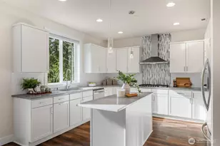 809 206th Ave NE, Sammamish, WA 98074 - Photo 15