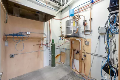 909 Squalicum Way #101, Bellingham, WA 98225 - Photo 15