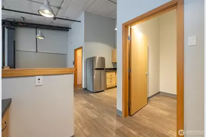 909 Squalicum Way #101, Bellingham, WA 98225 - Photo 23