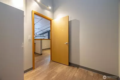 909 Squalicum Way #101, Bellingham, WA 98225 - Photo 25