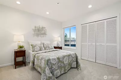 9039 NE Juanita Drive #306, Kirkland, WA 98034 - Photo 13