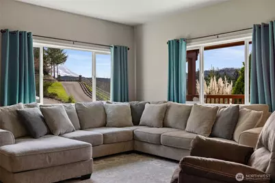 652 Joy Street, Eatonville, WA 98328 - Photo 5