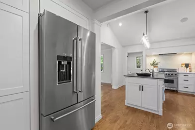 4181 42nd Avenue NE, Seattle, WA 98105 - Photo 13