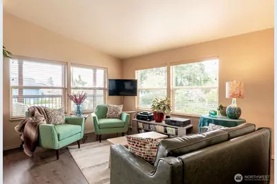 600 NE Lincoln Road #4, Poulsbo, WA 98370 - Photo 7