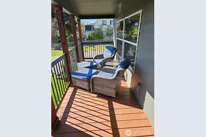 600 NE Lincoln Road #4, Poulsbo, WA 98370 - Photo 3