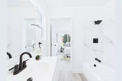 305 Meadow Avenue N, Renton, WA 98057 - Photo 17