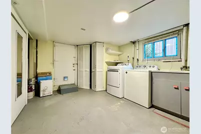 112 Wells Avenue S #114, Renton, WA 98057 - Photo 9