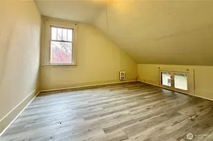 112 Wells Ave S, Renton, WA 98057 - Photo 7