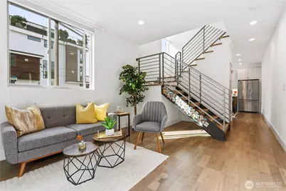 2001 13th Avenue W, Seattle, WA 98119 - Photo 3