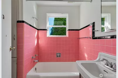 7508 56th Avenue NE, Seattle, WA 98115 - Photo 17