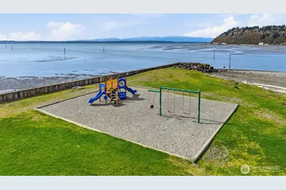 8208 Sandy Hook Drive, Clinton, WA 98236 - Photo 35