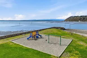 8208 Sandy Hook Dr, Clinton, WA 98236 - Photo 35